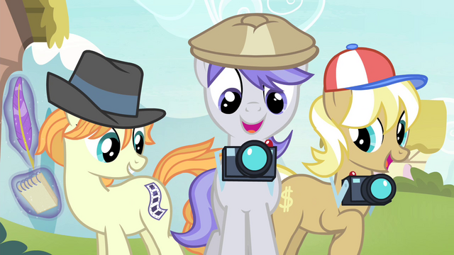 File:Paparazzi ponies S4E20.png