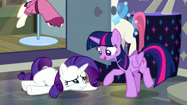 File:Twilight "fixed that door just in time" S6E9.png