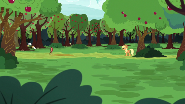 File:Applejack staring at a target S6E18.png