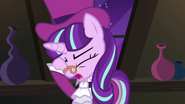 File:Snowfall Frost face-hoofs S6E8.png