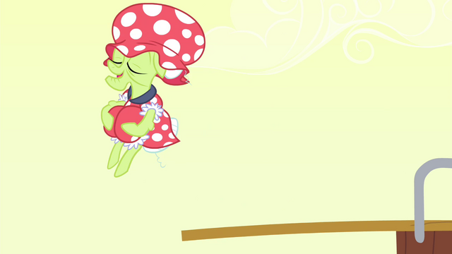 File:Granny Smith dive S4E20.png