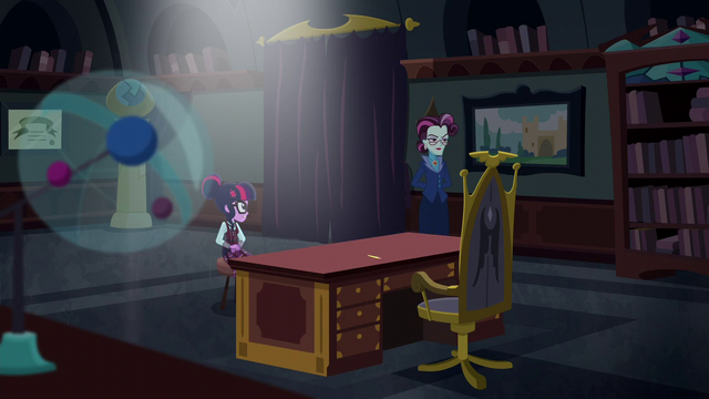 File:Twilight talking to Principal Cinch EG3.png