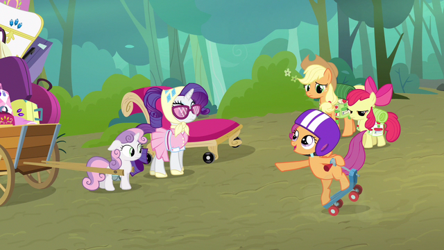 File:Rarity off couch S3E6.png