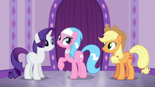 File:Aloe notices Applejack S6E10.png