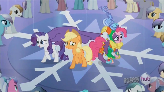File:Rarity embarrassed laugh S3E2.png