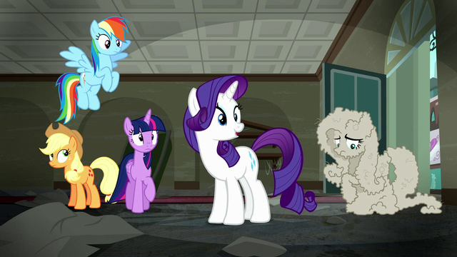 File:Rarity "My clothes arrive soon" S6E9.png