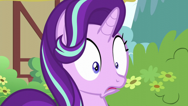File:Starlight Glimmer freaked out S6E6.png