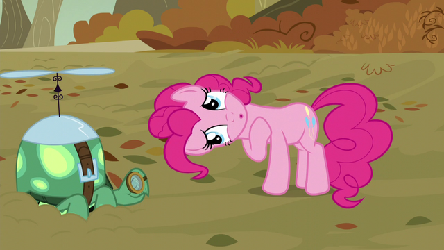 File:Pinkie "look at the cute wittle Tankie" S5E5.png