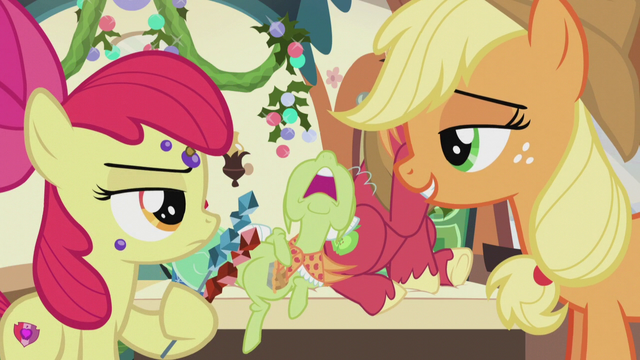 File:Applejack "'fraid so!" S5E20.png