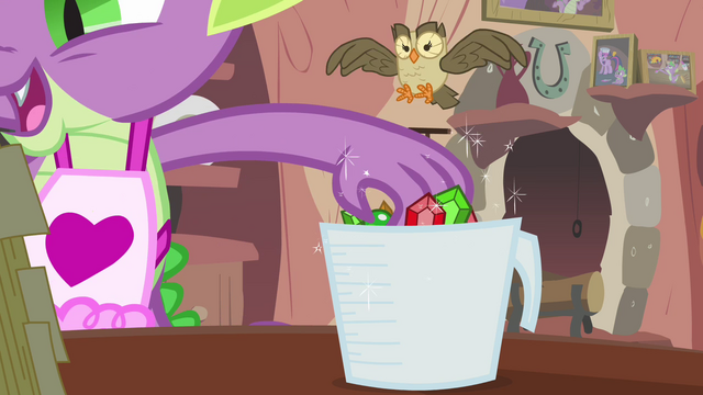 File:Spike grabbing gems again S3E11.png