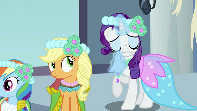 File:Rarity wiping tears S2E26.png