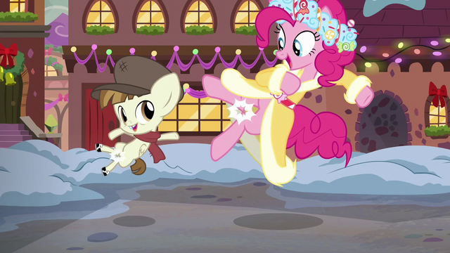 File:Spirit of HW Presents and Featherweight click their heels again S6E8.png