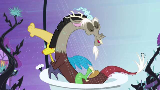 File:Discord in the shower S4E01.png