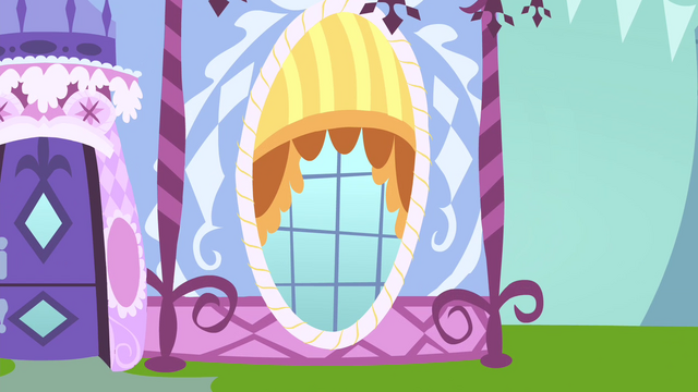 File:Boutique window S4E23.png