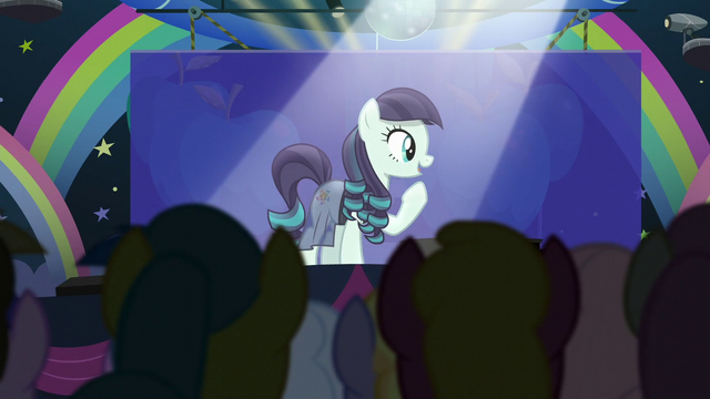 File:Coloratura "I have a very special surprise" S5E24.png