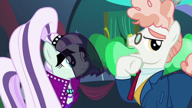 File:Svengallop "how cute and..." S5E24.png