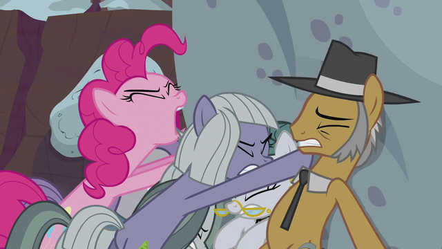 File:Pie family pushing Holder's Boulder S5E20.png