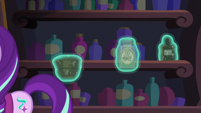 File:Snowfall grabs an addition three potions S06E08.png