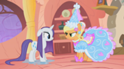 180px-Applejack in fancy outfit S01E08