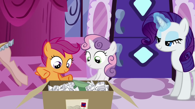 File:Helping Rarity S2E23.png