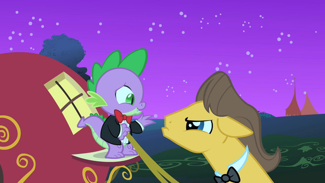 File:Caramel annoyed at Spike S1E26.png