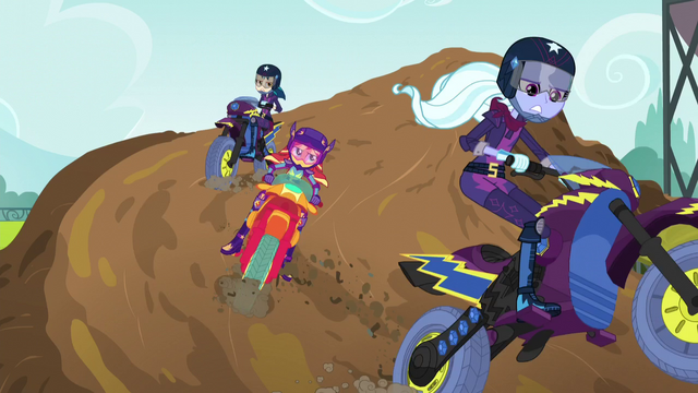 File:Sugarcoat, Sunset, and Indigo Zap turn a corner EG3.png