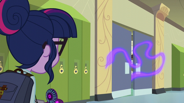 File:Rarity's magic drifting toward Twilight EG3.png