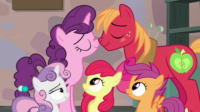 File:CMCs watch Big Mac and Sugar Belle act lovey-dovey S7E8.png