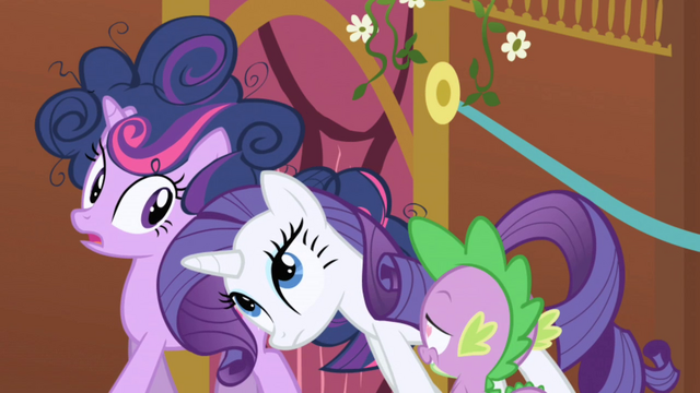 File:Rarity 'This is a fashion emergency' S1E1.png
