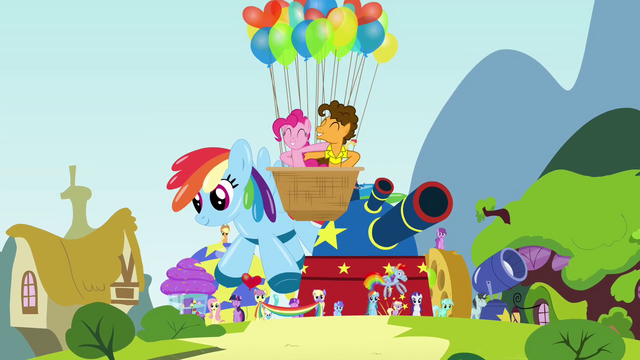 File:Birth-iversary party pony parade S4E12.png
