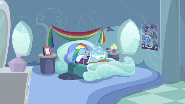 File:Rainbow Dash sulking in her room S5E5.png