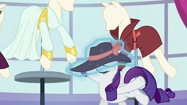 File:Rarity levitates hat onto her head S5E15.png