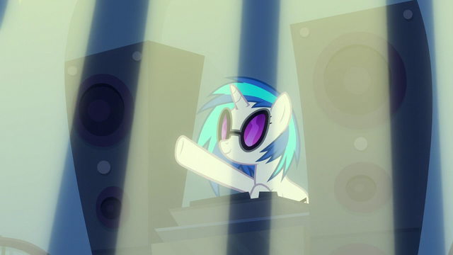 File:DJ Pon-3 providing beats for the grand opening S6E9.png
