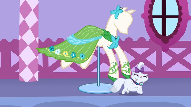 File:Fluttershy's dress on display S1E14.png