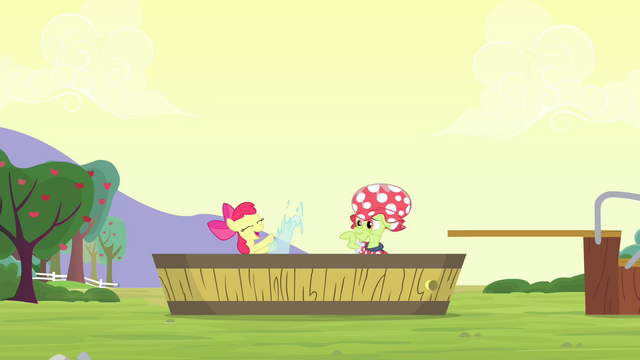 File:Apple Bloom and Granny Smith playing in the water S4E20.png