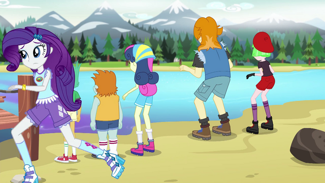 File:Rarity running onto the destroyed dock EG4.png