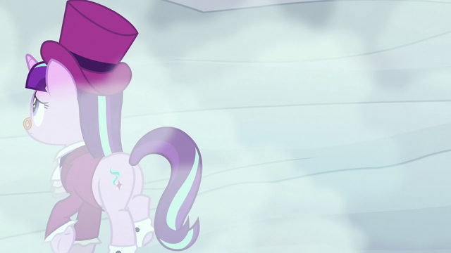 File:Snowfall walking backwards S06E08.png