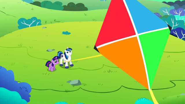 File:Twilight and Shining Armor flying a kite S02E25.png