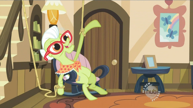 File:Granny Smith sleeping puppet S2E12.png