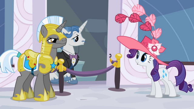 File:Fancypants helps Rarity S2E9.png