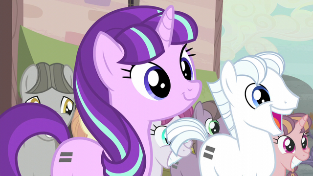 File:Starlight happy S5E02.png