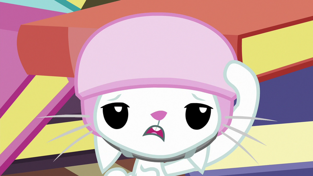 File:Angel Bunny dizzy S7E5.png