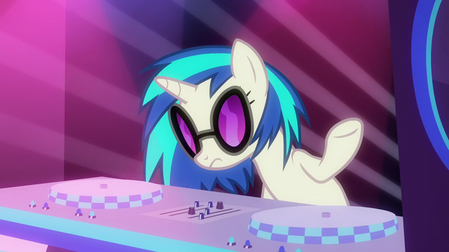 File:DJ Pon-3 shrugging S6E9.png