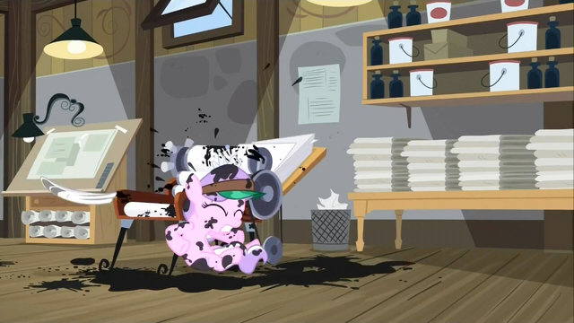 File:Messy Diamond Tiara S2E23.png