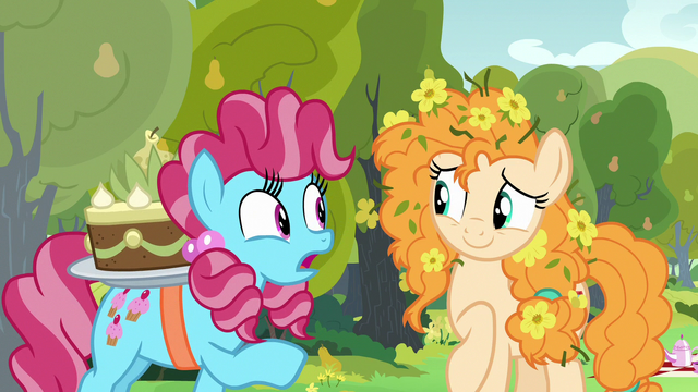 File:Chiffon Swirl "your families hate each other" S7E13.png