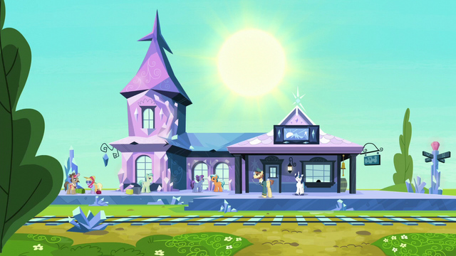 File:Shining Armor at the train station S6E1.png