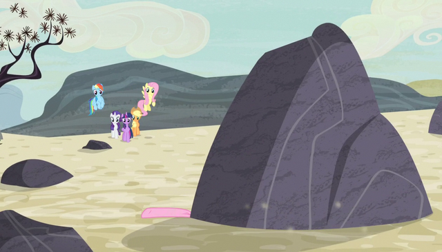 File:Pinkie flattened by boulder S5E1.png