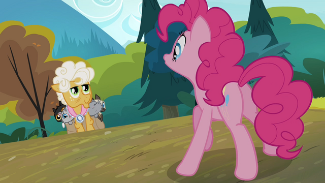 File:Pinkie says hello to Goldie Delicious S4E09.png