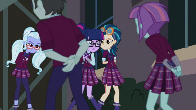 File:Shadowbolts circling Twilight EG3.png