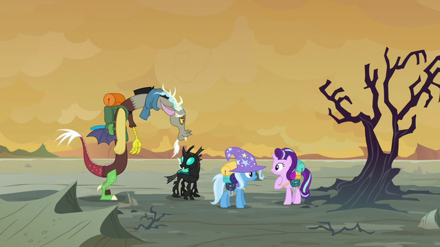 File:Starlight Glimmer making a suggestion S6E25.png